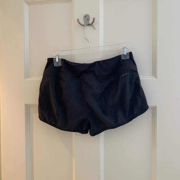 Nike dri-fit shorts size S - Picture 2 of 2